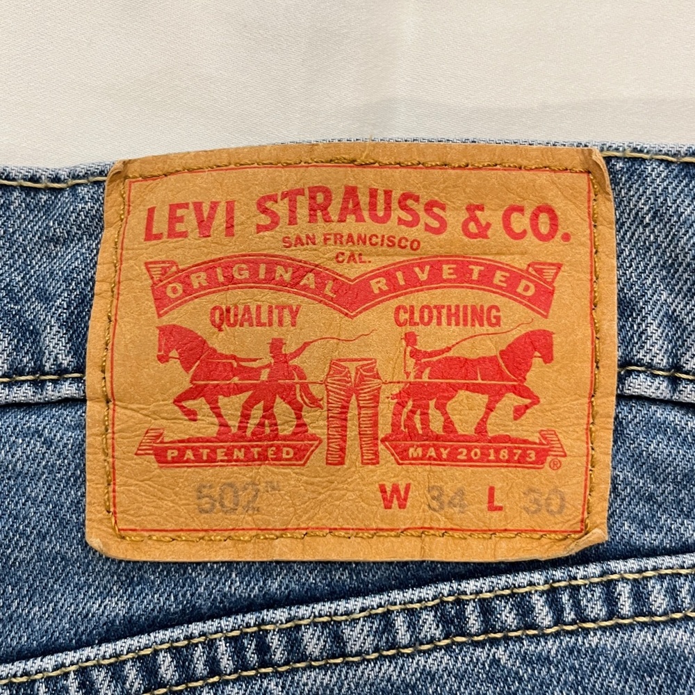 Classic Levi Strauss 502 Men's Blue Jeans W34 L30 (See photos for measurements)